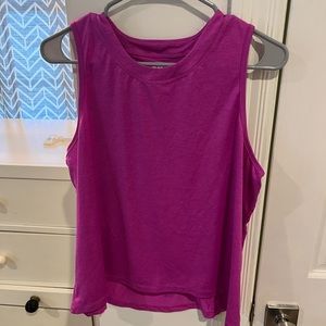 athletic tank top